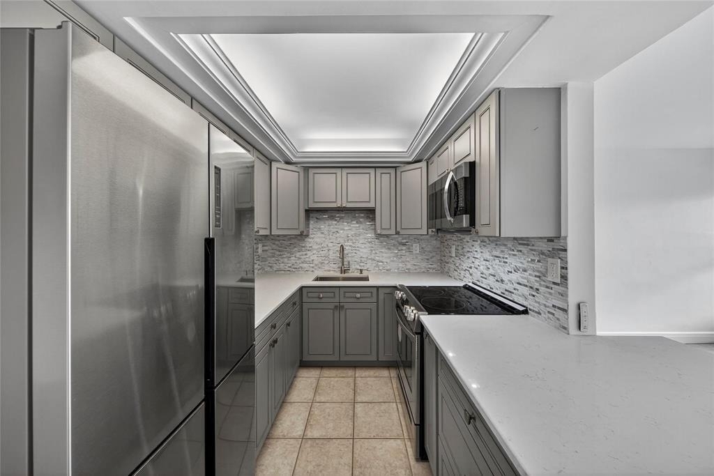 4836 Ne 23rd Avenue - Photo 8