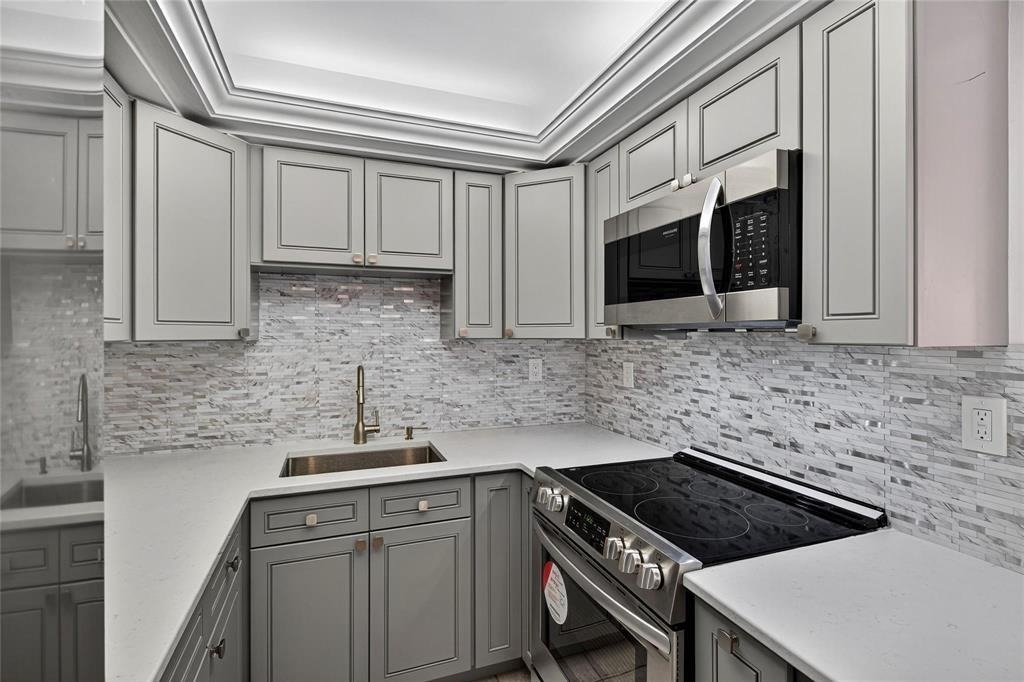 4836 Ne 23rd Avenue - Photo 10