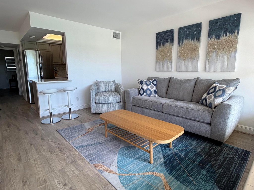 4836 Ne 23rd Avenue - Photo 4
