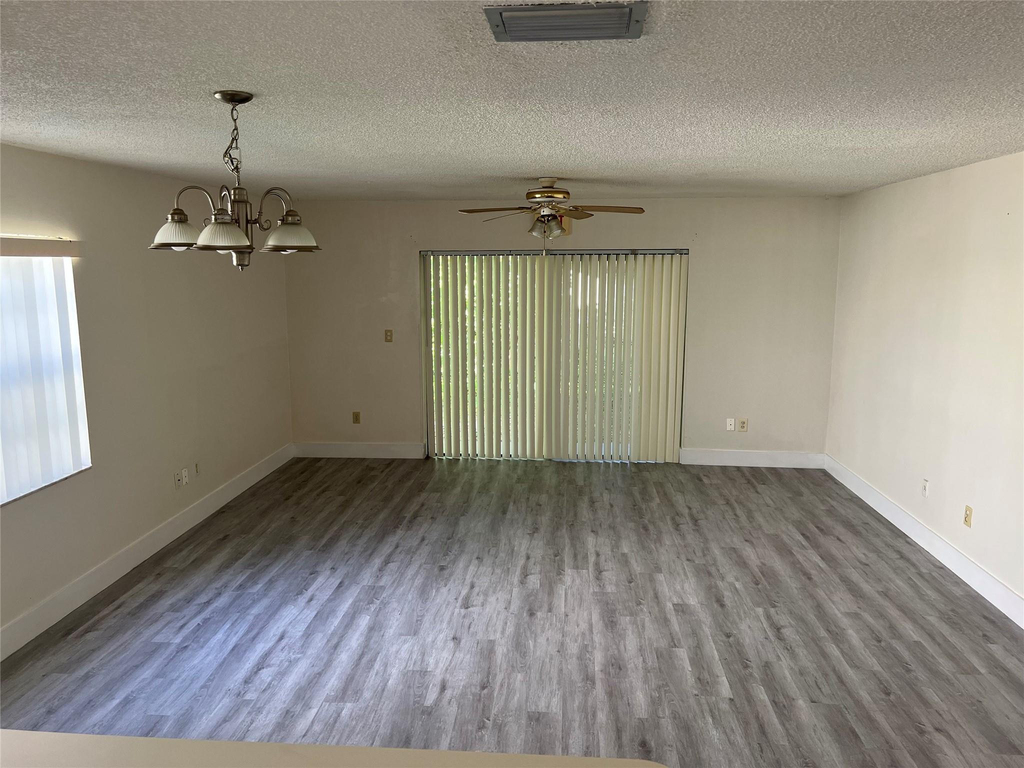 2941 Nw 92nd Avenue - Photo 5