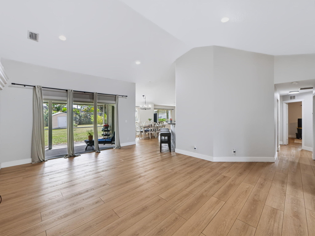 14366 76th Road N - Photo 2