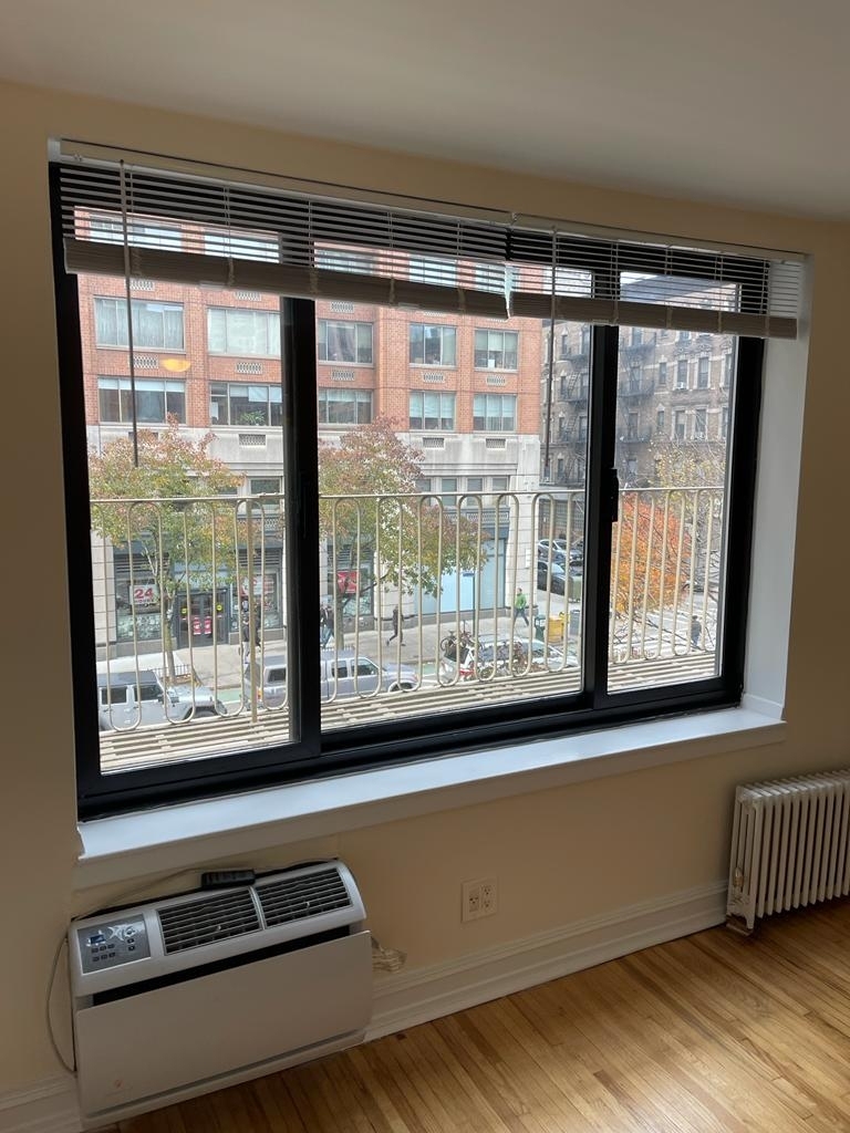 East 82nd Street / 1st Avenue - Photo 4