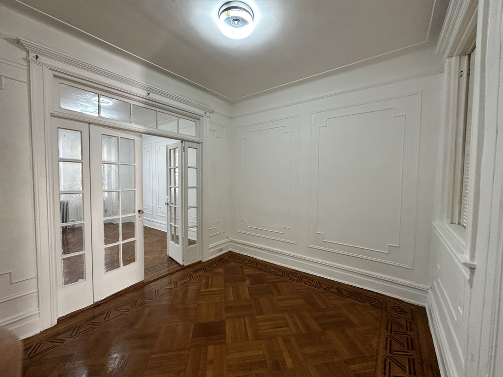88-20 86th Street - Photo 9