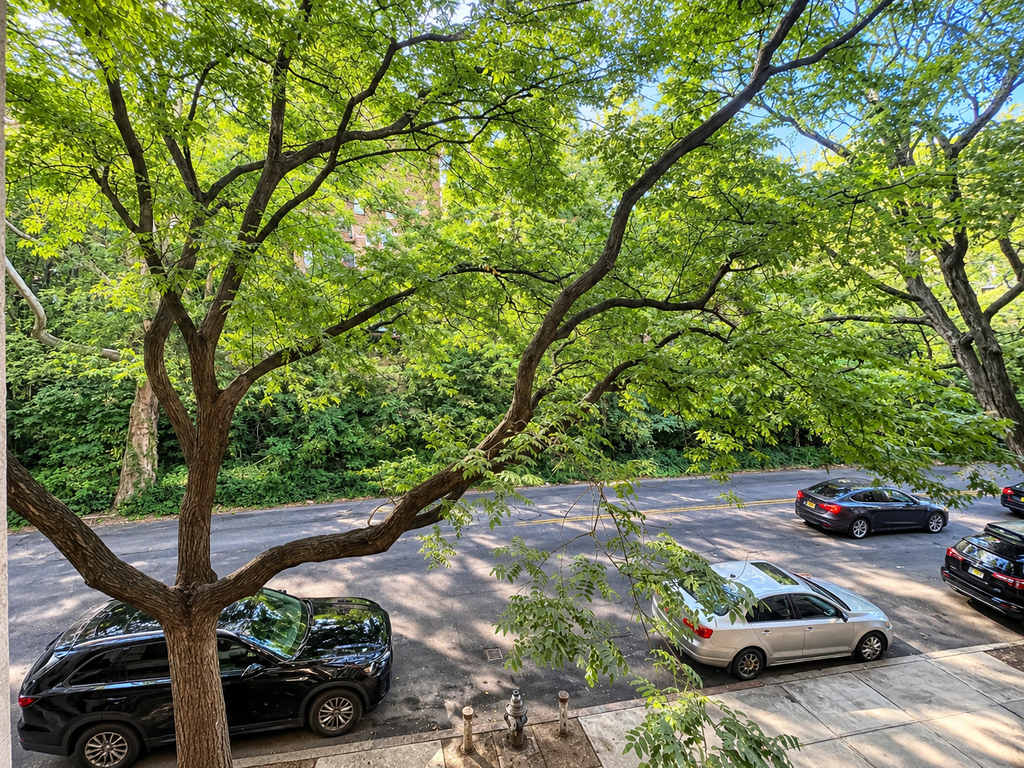 821 Riverside Drive - Photo 5