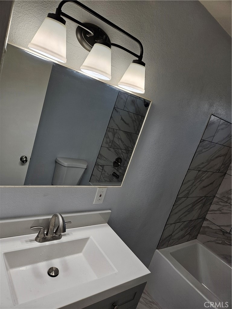 712 E Whittier - Photo 11