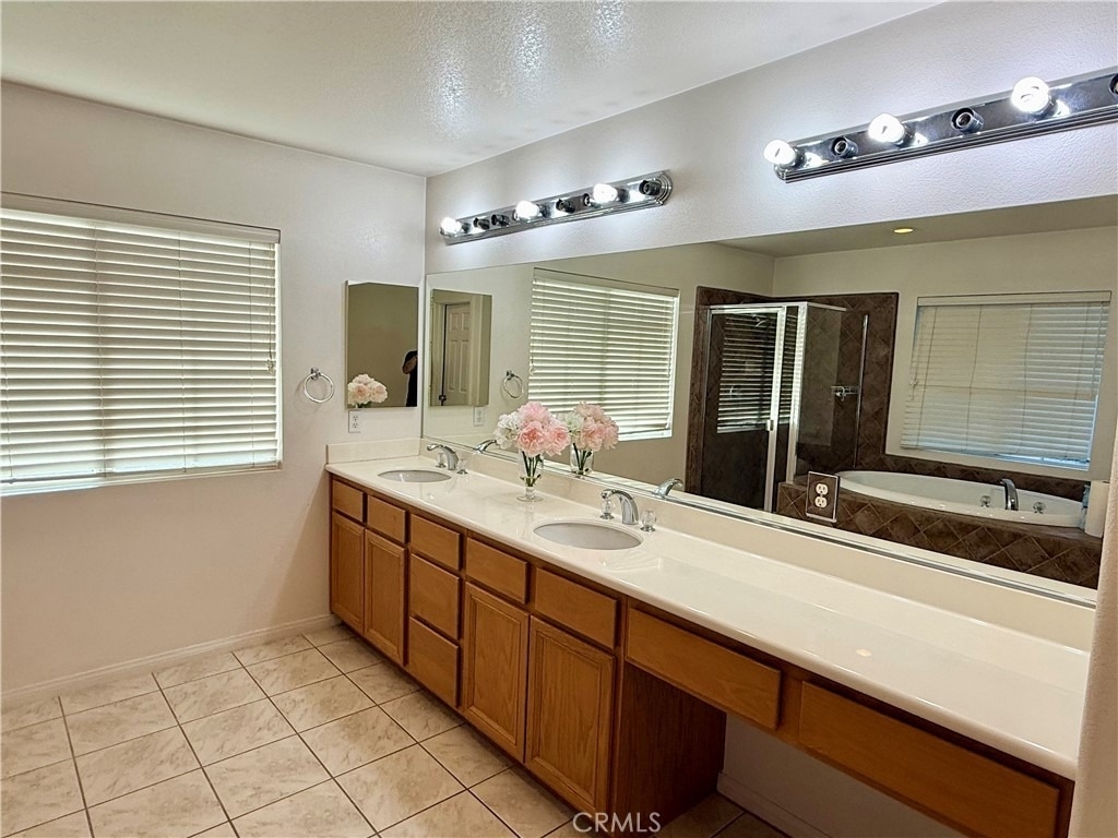11226 Evergreen - Photo 35