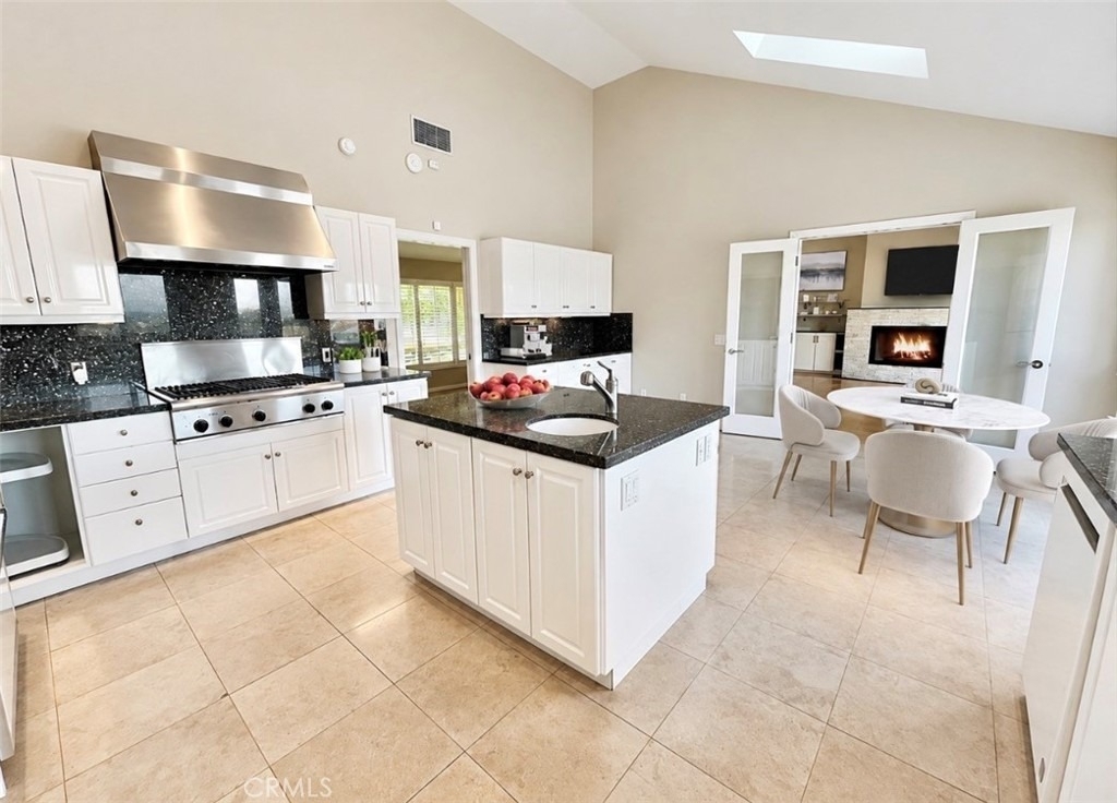 16972 Oak View Drive - Photo 2