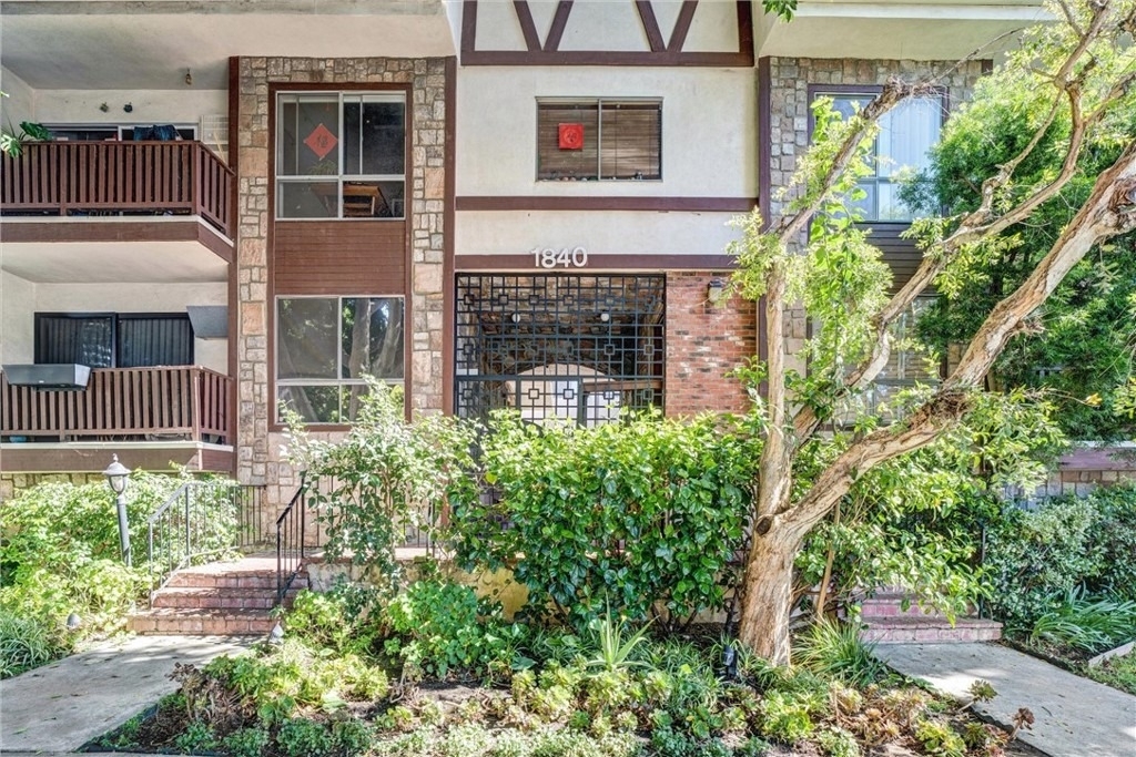 1840 Camden - Photo 1