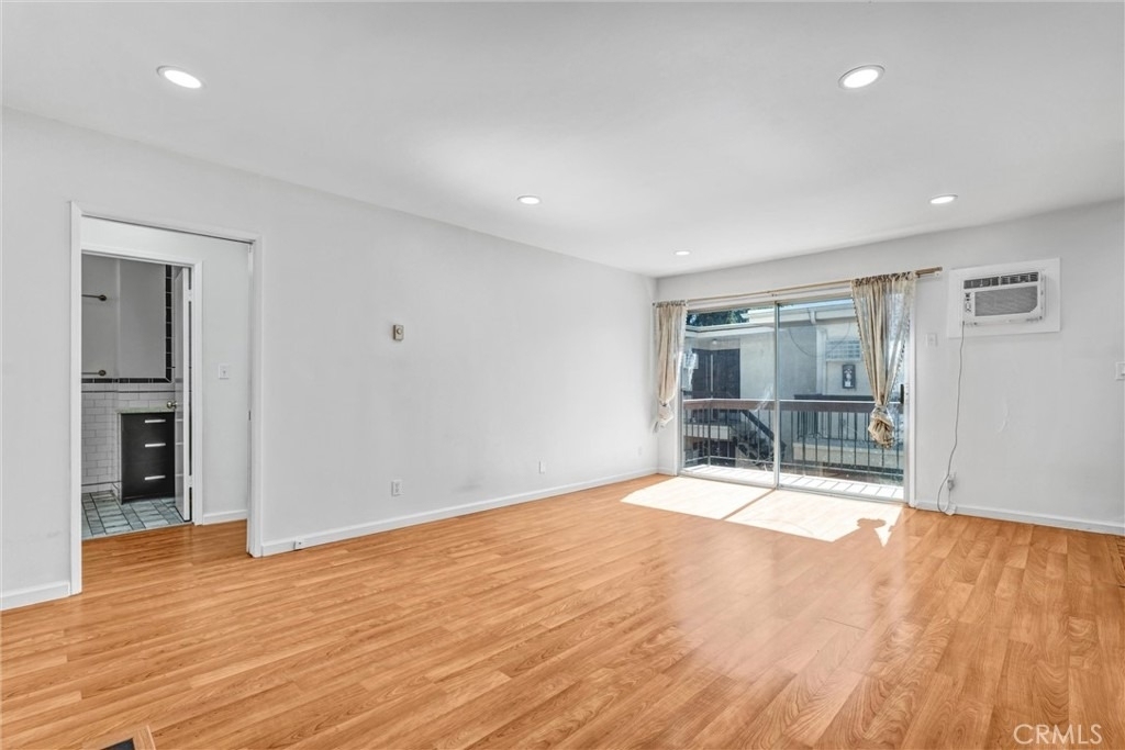 1840 Camden - Photo 4