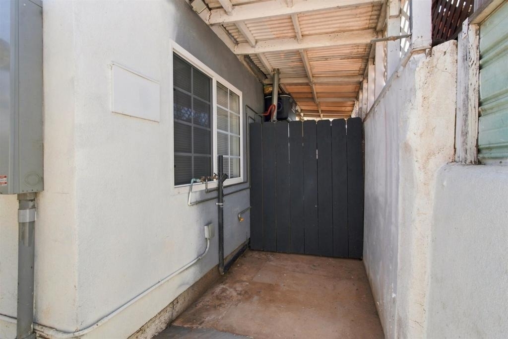 2027 E Avenue - Photo 14