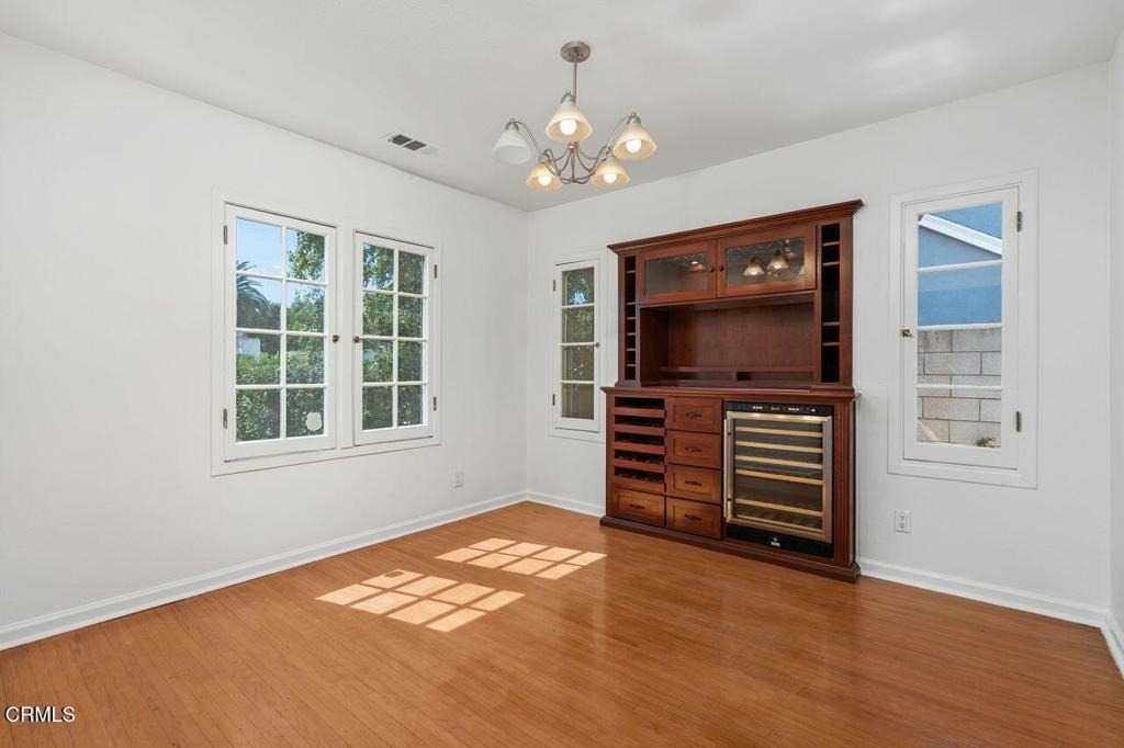 787 Elmira Street - Photo 7