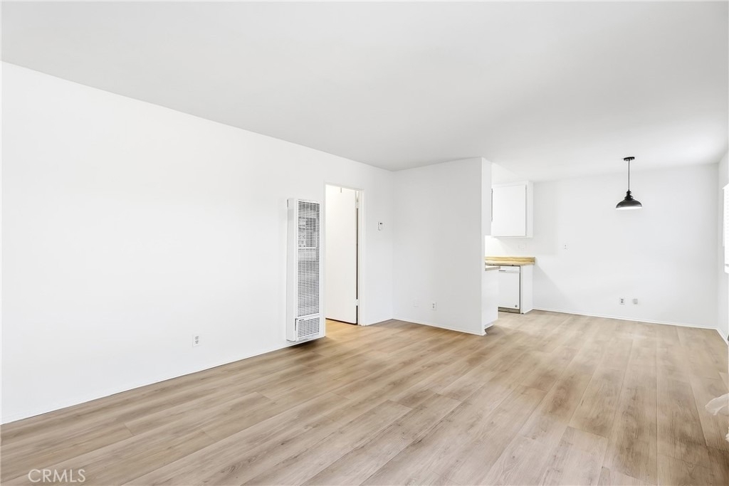 16205 Cornuta Ave - Photo 2
