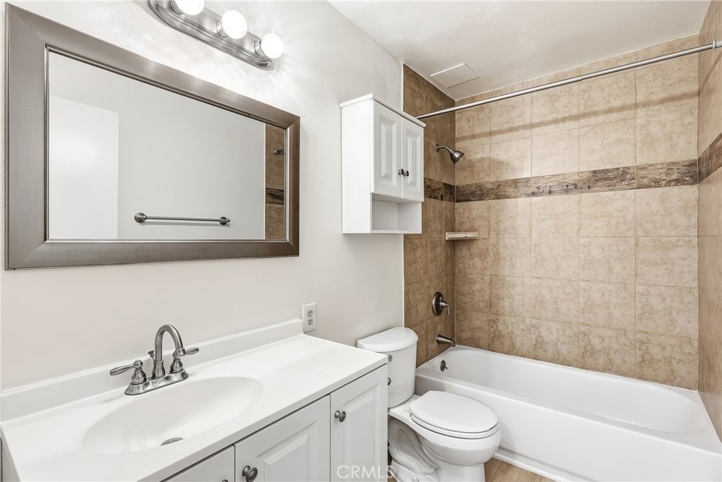 16205 Cornuta Ave - Photo 9