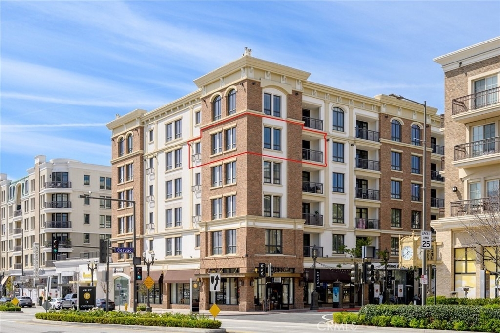 519 Caruso - Photo 1