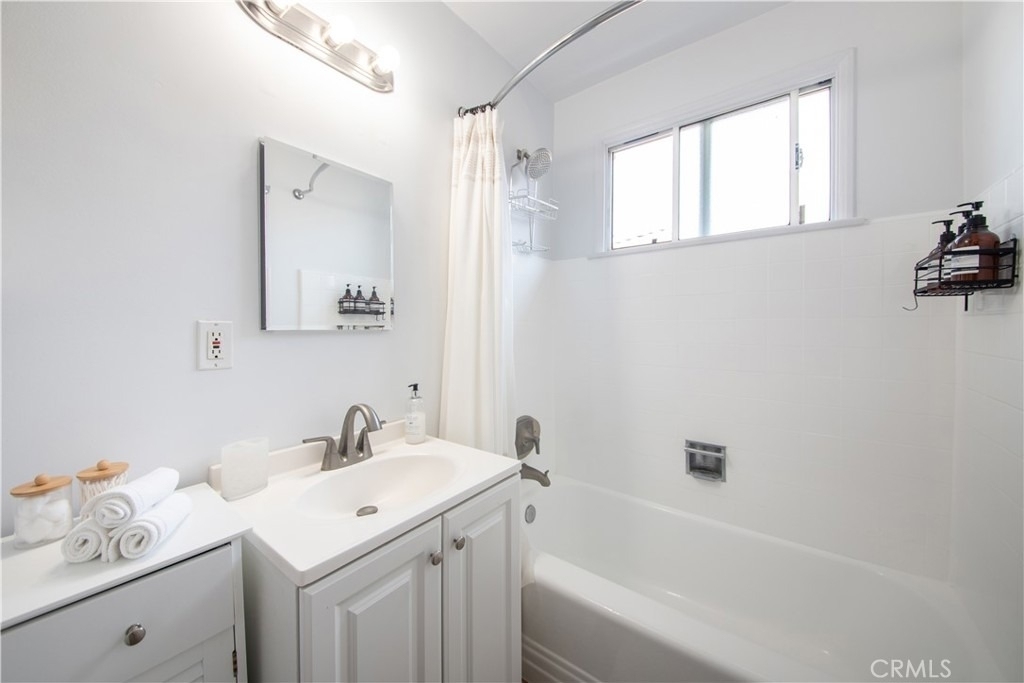 13120 Purche Avenue - Photo 6