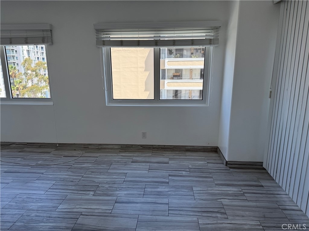 525 E Seaside - Photo 8
