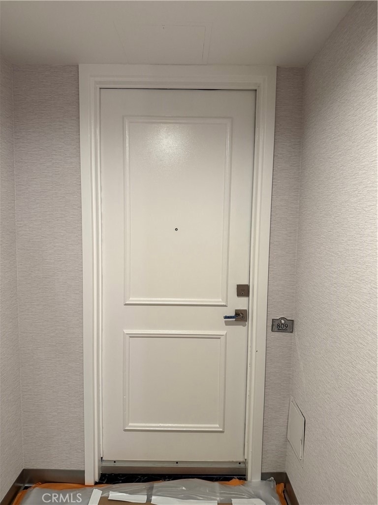 525 E Seaside - Photo 2