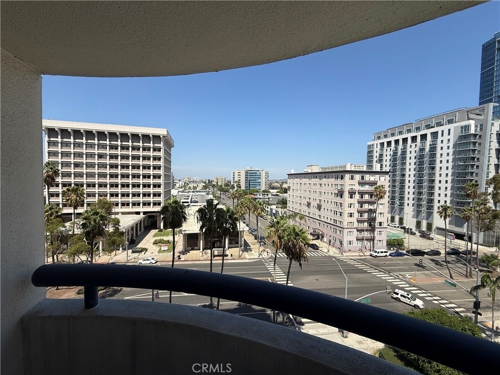 525 E Seaside - Photo 15