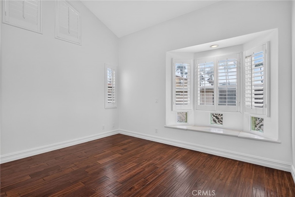 207 18th Street - Photo 32
