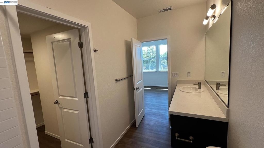 218 Church St - Photo 8