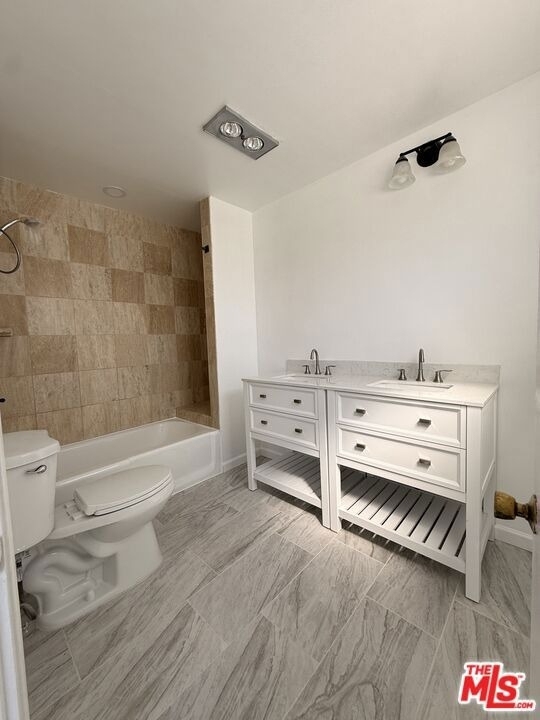 18110 Killllion Street - Photo 16