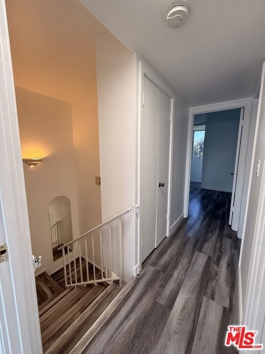 18110 Killllion Street - Photo 12