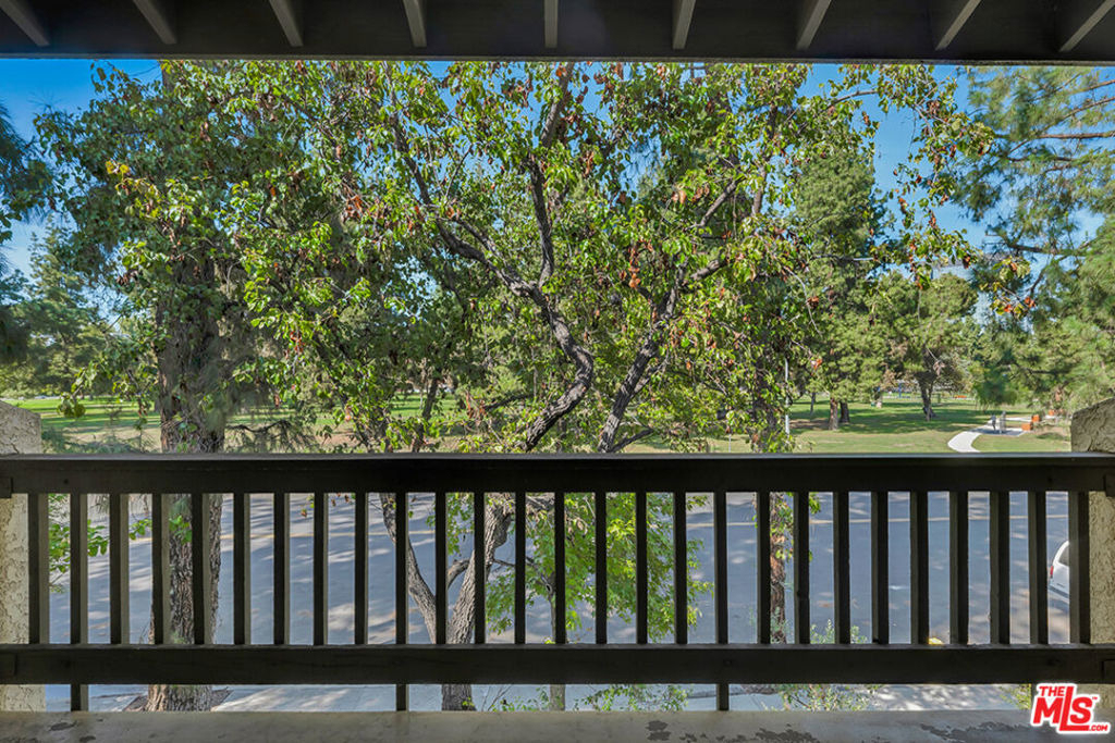 21820 Marylee Street - Photo 30