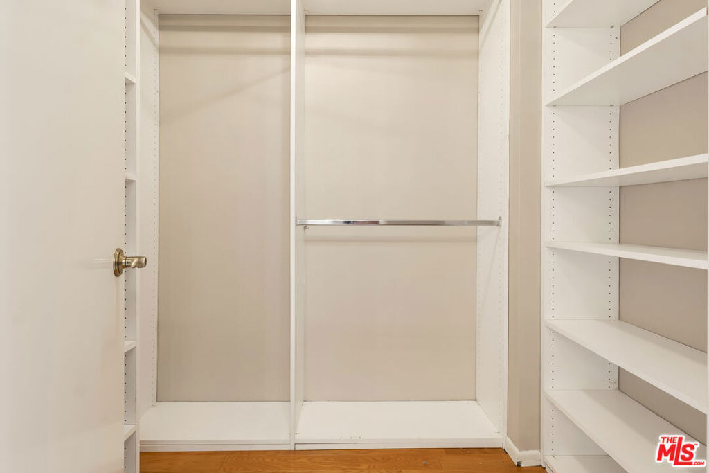 21820 Marylee Street - Photo 34