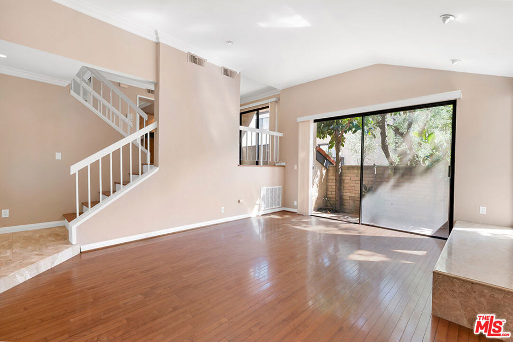 21820 Marylee Street - Photo 6