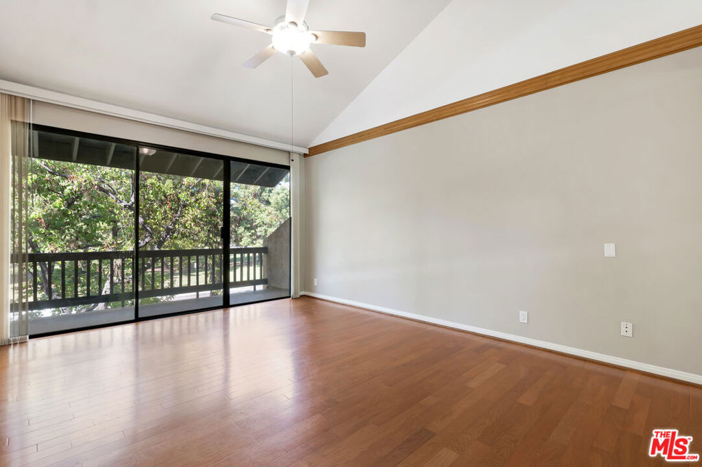 21820 Marylee Street - Photo 28