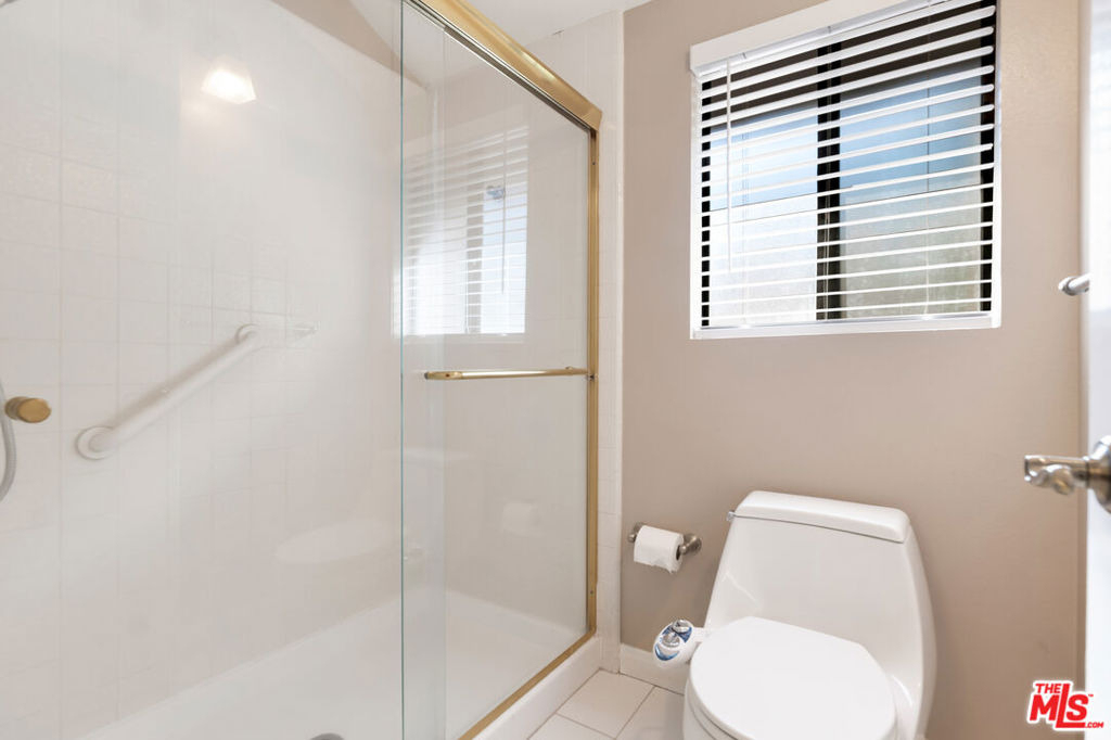 21820 Marylee Street - Photo 33