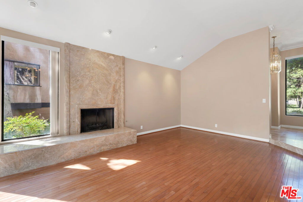 21820 Marylee Street - Photo 5