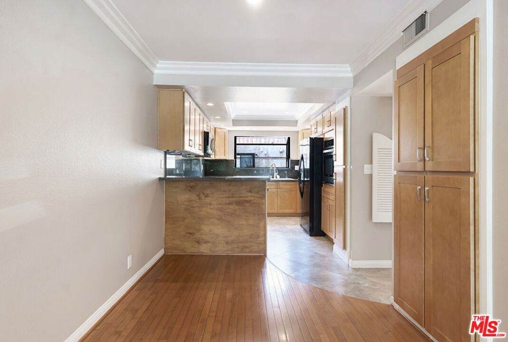 21820 Marylee Street - Photo 17