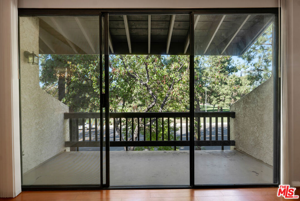 21820 Marylee Street - Photo 29