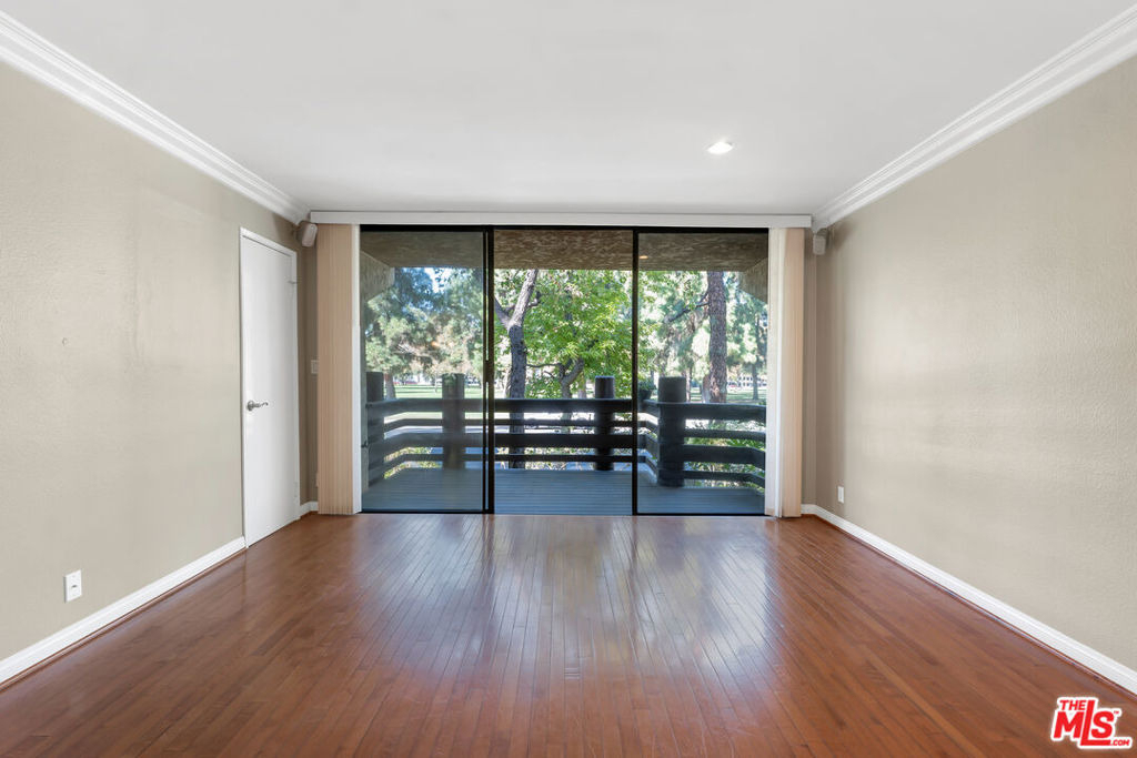 21820 Marylee Street - Photo 14