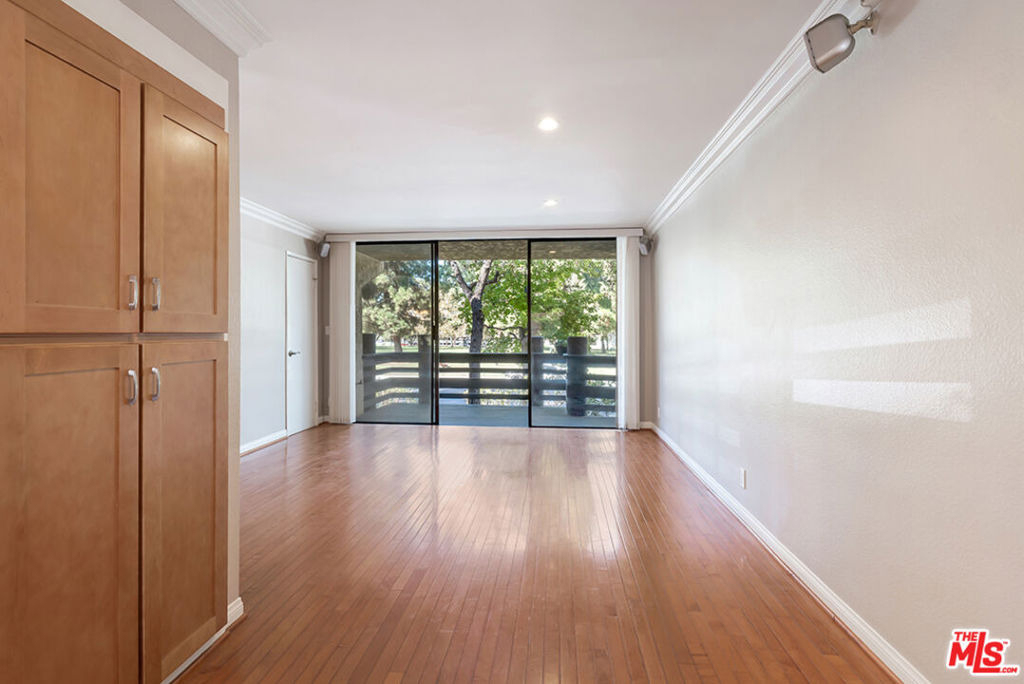 21820 Marylee Street - Photo 18