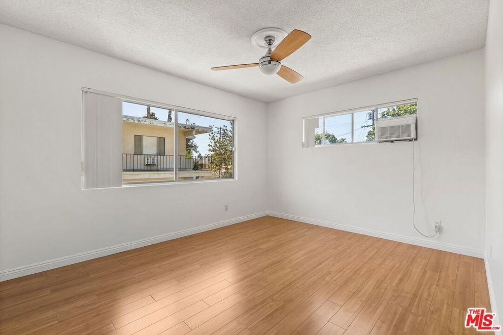 50 S Meridith Ave - Photo 11
