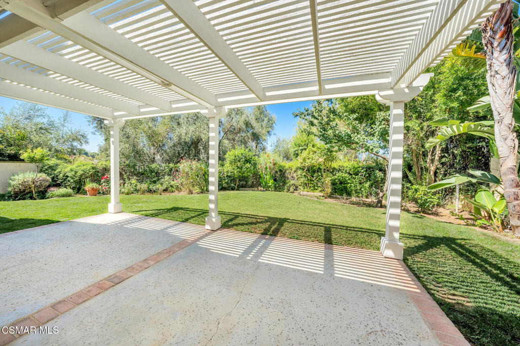 1753 Saint Andrews Place - Photo 22