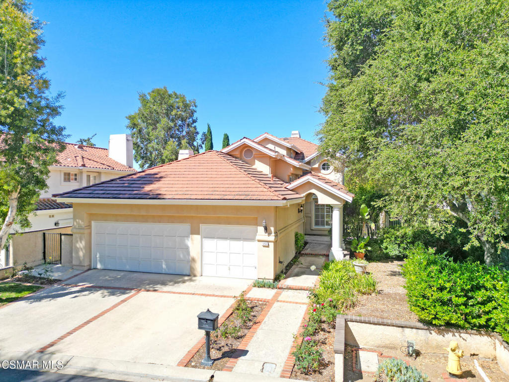 1753 Saint Andrews Place - Photo 0