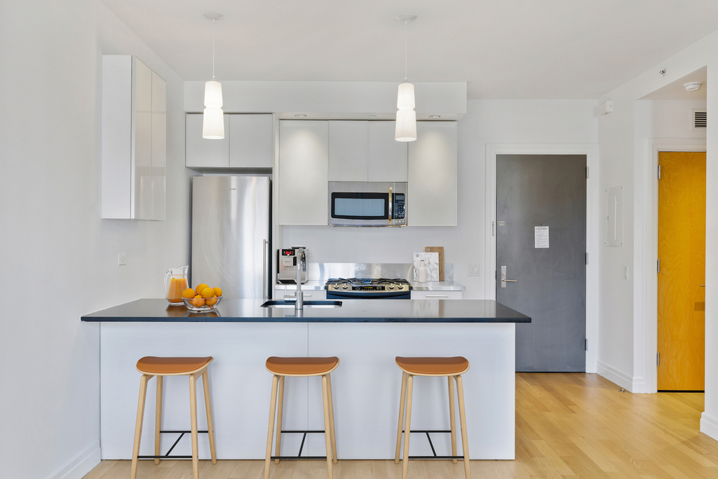 550 West 54th Street - Photo 1