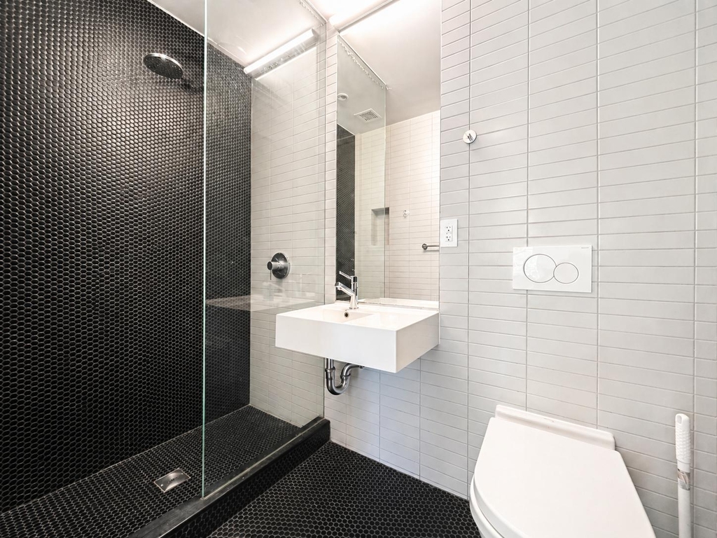 118 West 132nd Street - Photo 5