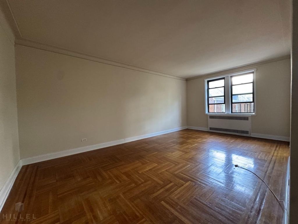 Skillman Ave. - Photo 3