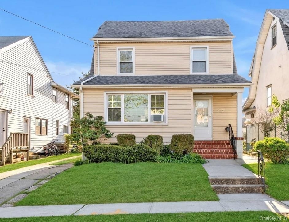 8450 159th Street - Photo 0