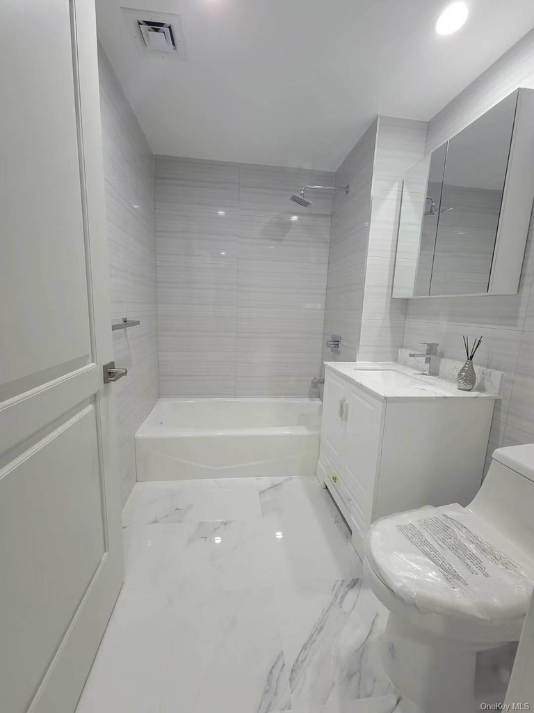 41-62 Bowne Street - Photo 4