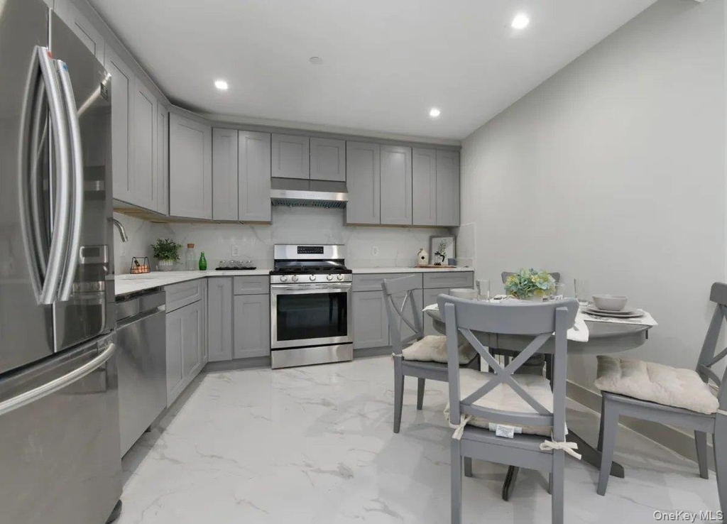 41-62 Bowne Street - Photo 5