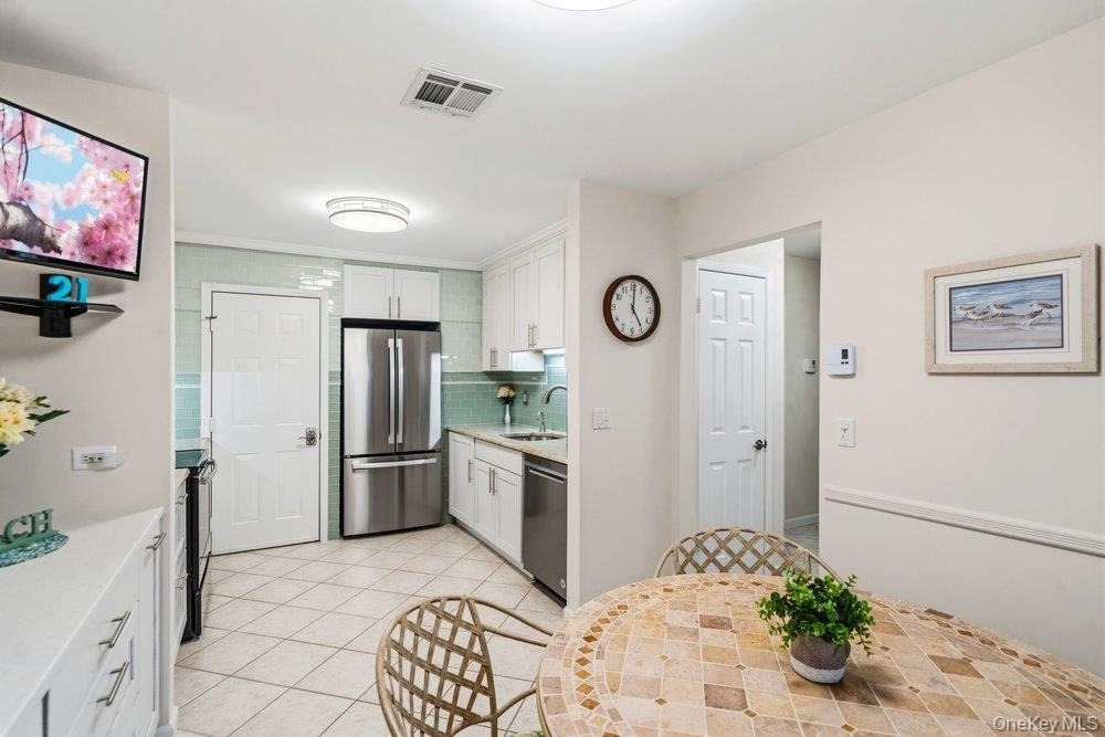 21 Revere Drive - Photo 5