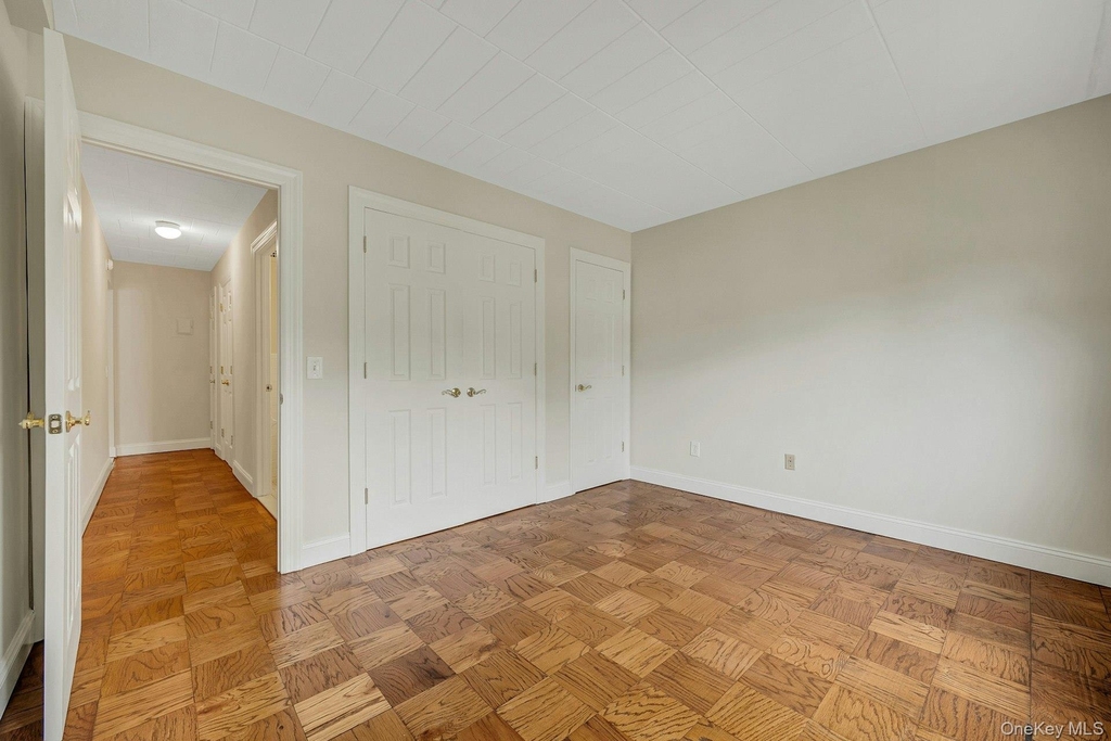 2 Park Avenue - Photo 11