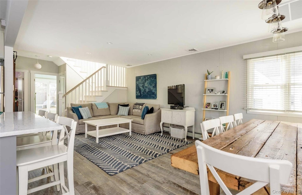 96 Coronado Street - Photo 3