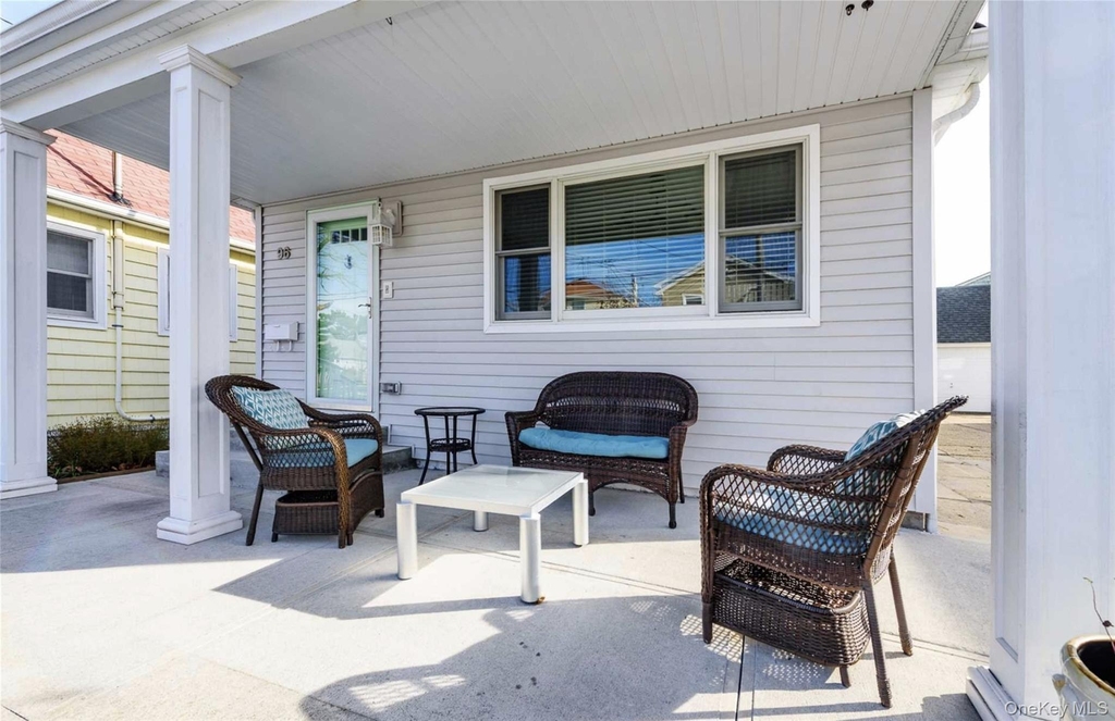 96 Coronado Street - Photo 2