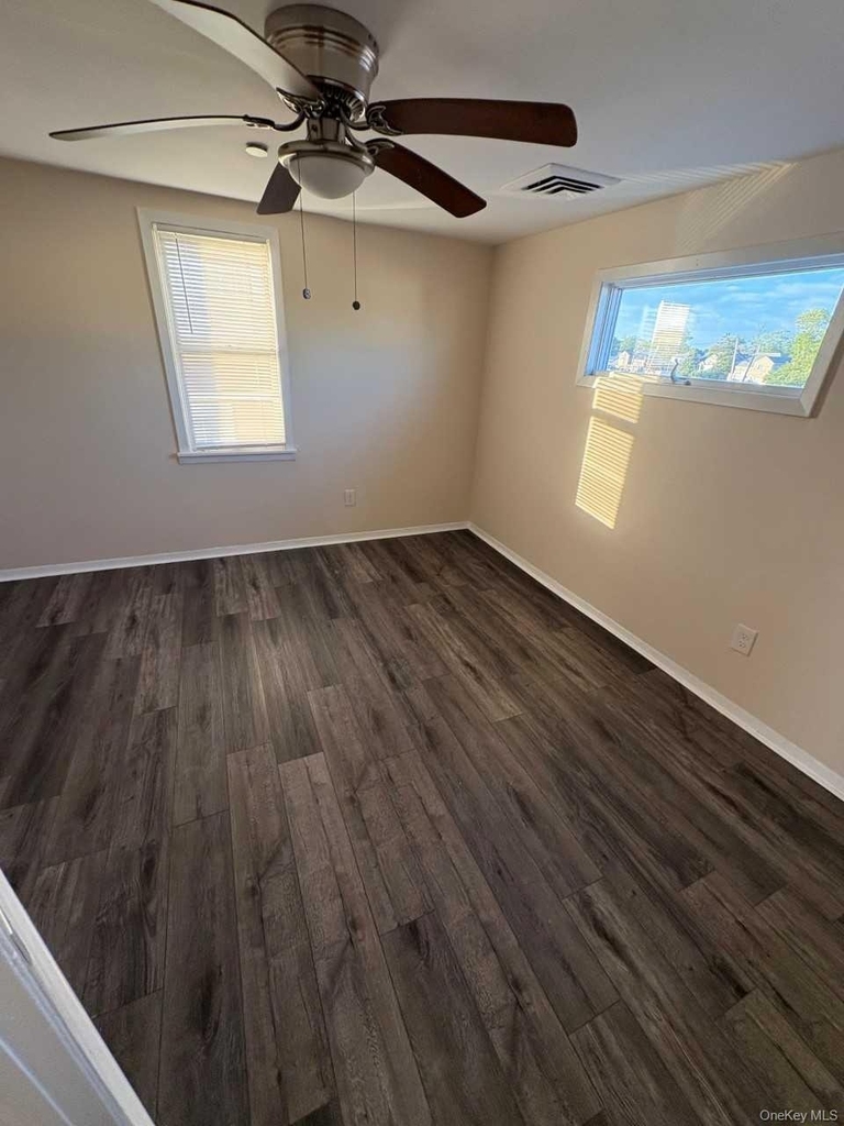 864 Walnut Street - Photo 6